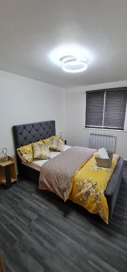 1 Bedroom Service Apartment With Netflix West Thurrock Exterior foto